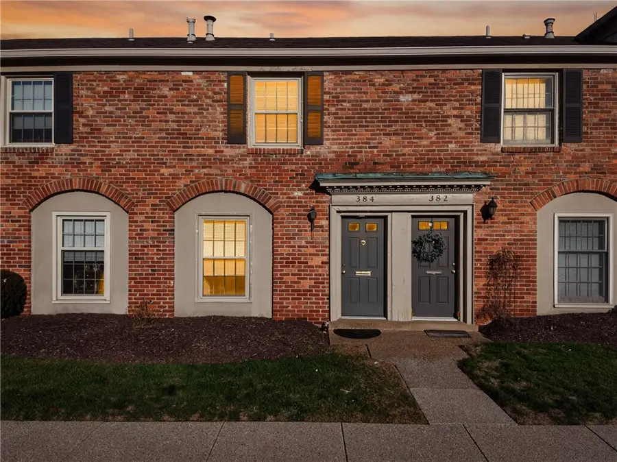 384 Newburn Dr, Scott Township, PA 15216 - Image #2