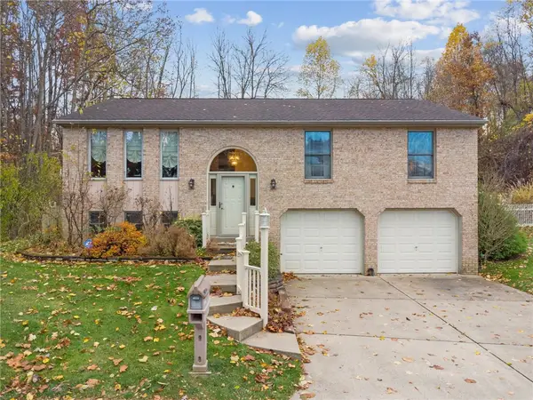 100 Rose Ct, Delmont, PA 15626