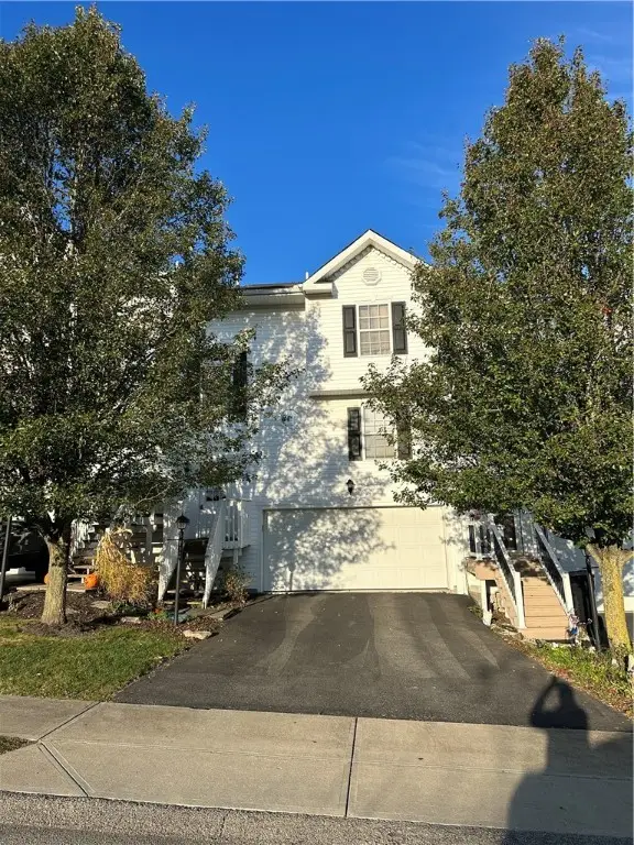 28 Cinque Terra Pl, Finleyville, PA 15332 - Image #1