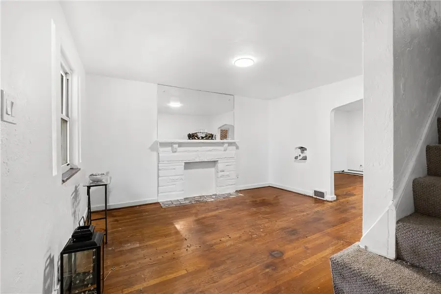 239 Renova St, Hazelwood, PA 15207 - Image #3