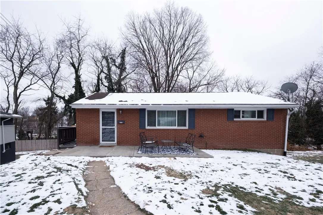 4660 Prescot Dr, Bethel Park, PA 15102 - Image #1