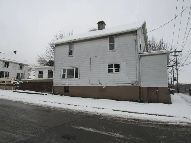 401 N Broadway Street, Scottdale, PA 15683 - Image #3