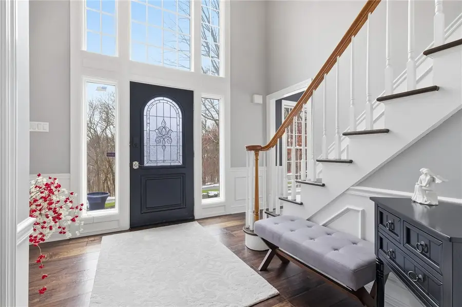 1043 Victoria Pl, Gibsonia, PA 15044 - Image #2