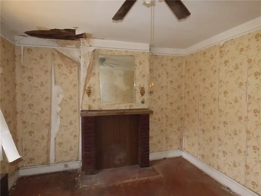 320 Lorenz Ave, Pittsburgh, PA 15220 - Image #3