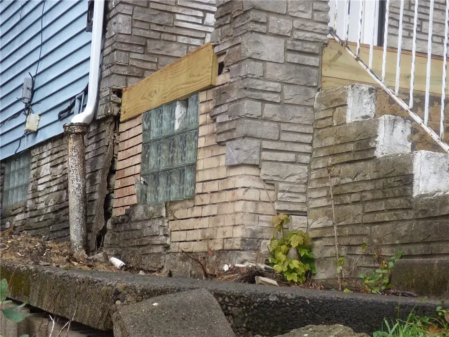 304 Lorenz Ave, Pittsburgh, PA 15220 - Image #3