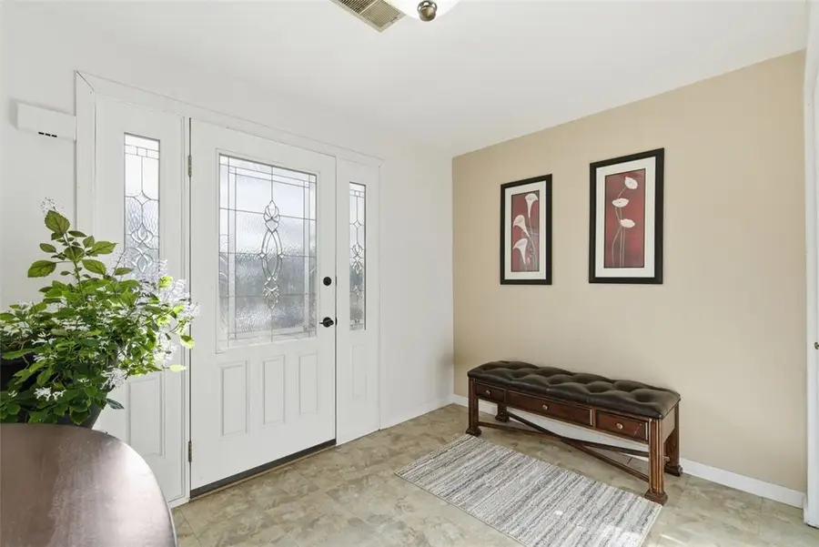 979 Cork Dr, Bethel Park, PA 15102 - Image #3