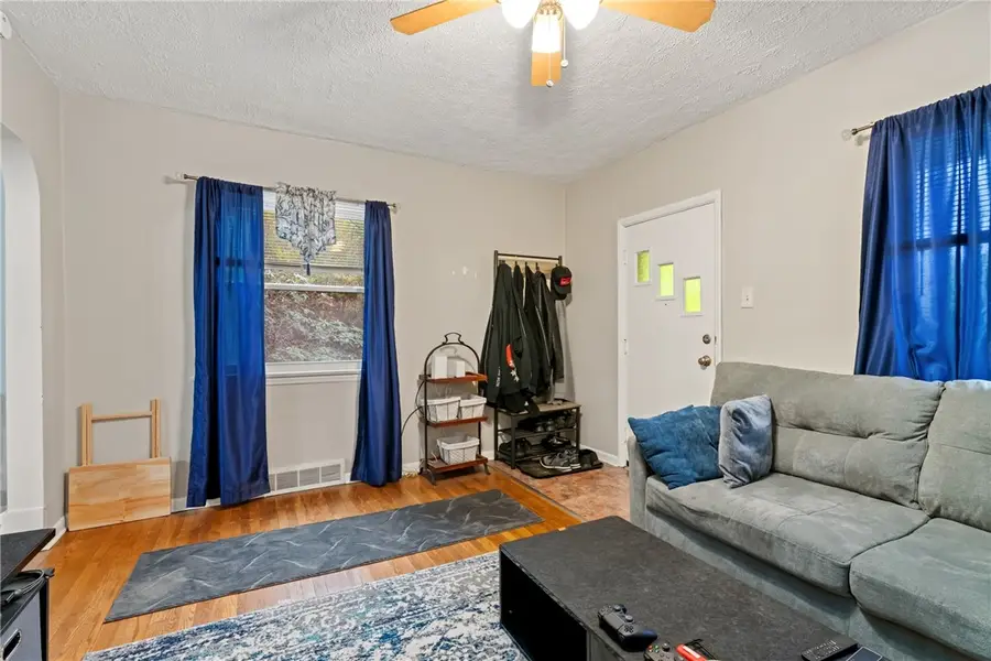 821 George St, Coraopolis, PA 15108 - Image #3