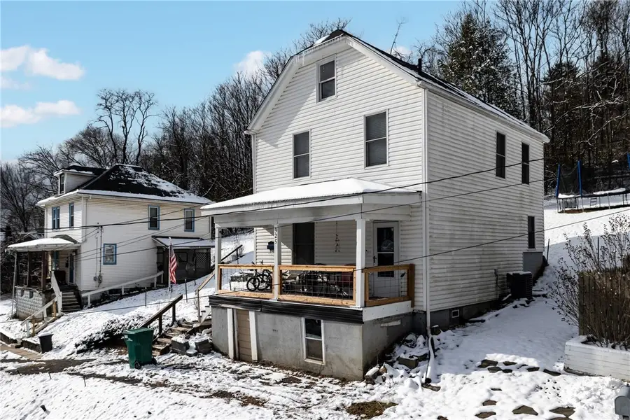 325 E Grant St, Houston, PA 15342 - Image #3