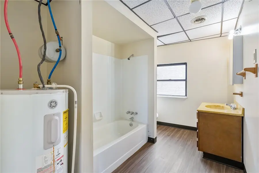 751 Chartiers Ave, McKees Rocks, PA 15136 - Image #2