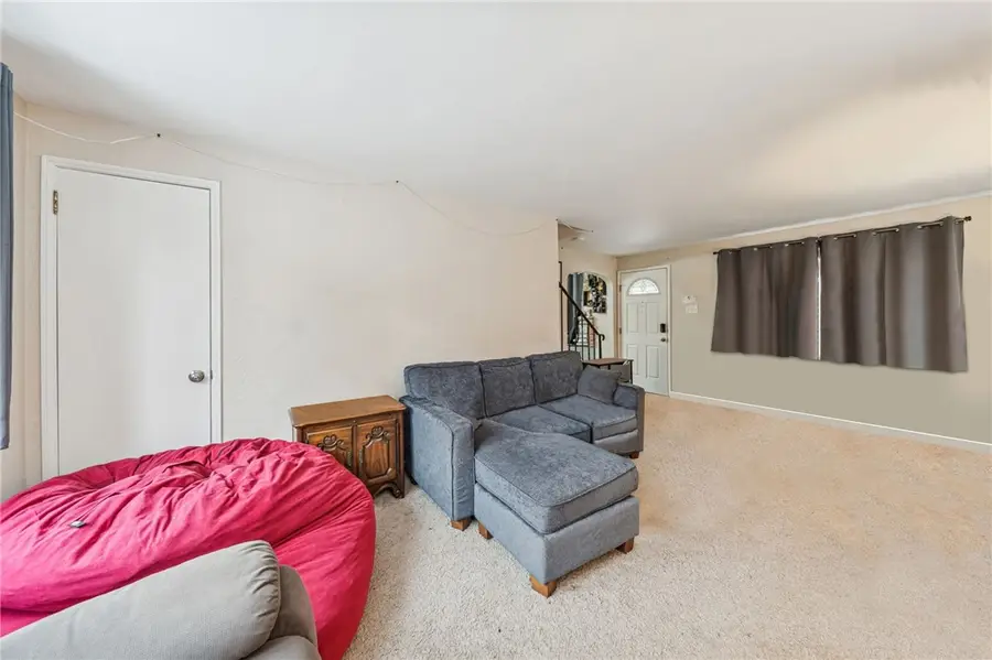 221 Evaline St, Penn Hills, PA 15235 - Image #3