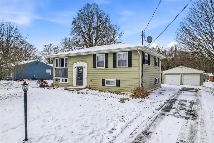 1415 Wakefield Drive, Hermitage, PA 16148 - Image #2