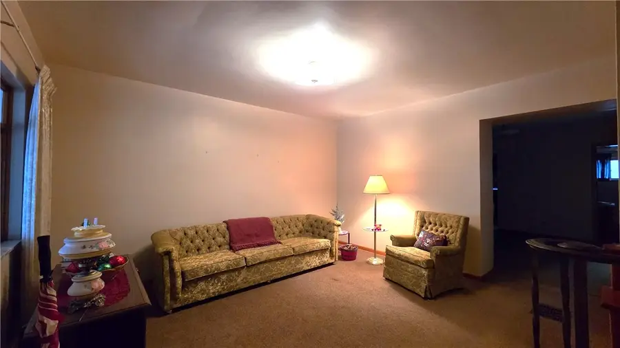 225 Mckinley Avenue, East Vandergrift, PA 15629 - Image #2