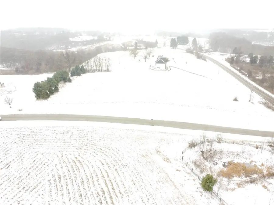 102 Hibernia Dr, Lancaster, PA 16037 - Image #3