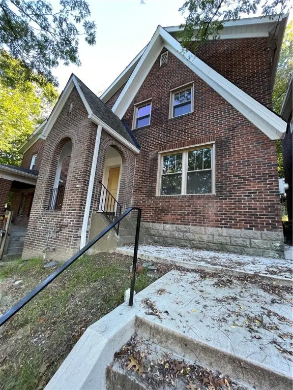 5456 Columbo St, Pittsburgh, PA 15206 - Image #2