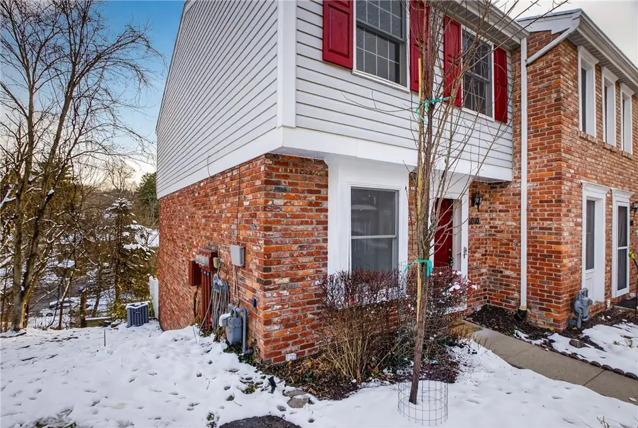 1010 Timberidge Dr, Bethel Park, PA 15102 - Image #3