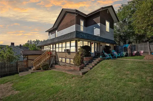 222 W Main St, West Newton, PA 15089