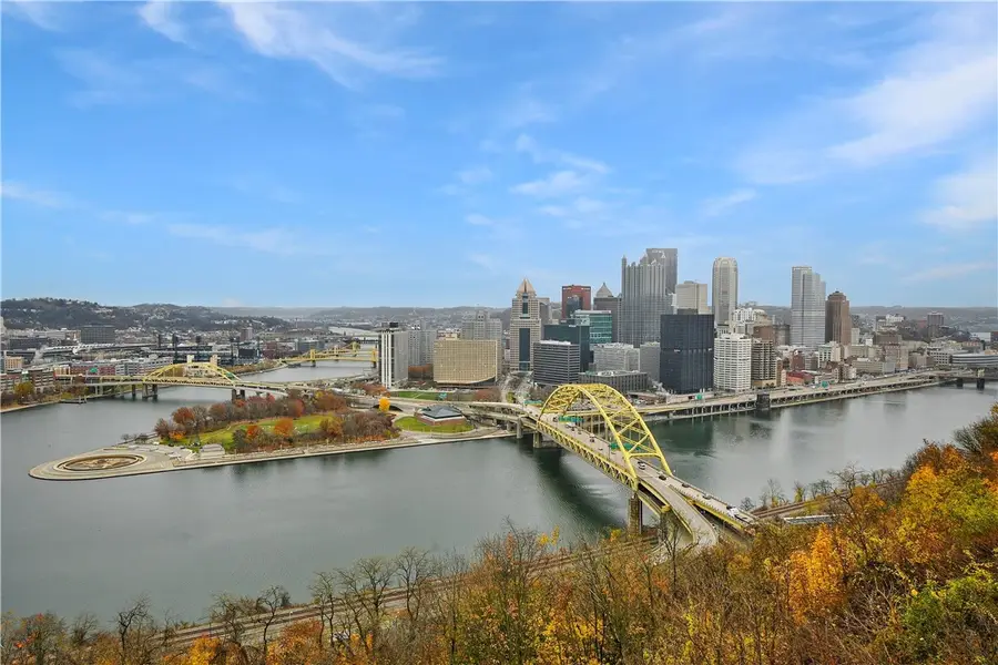 1000 Grandview Avenue #401, Mount Washington, PA 15211 - Image #2