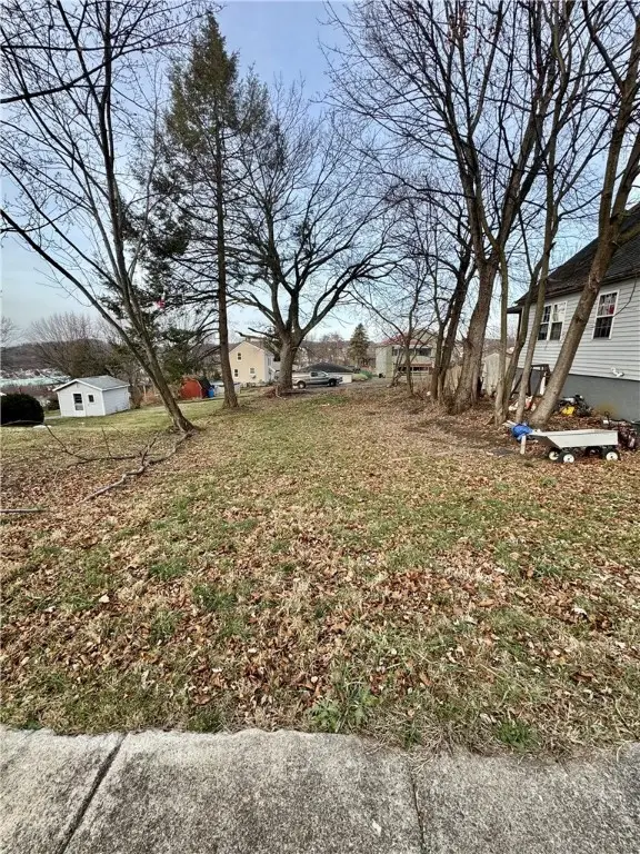 507 Clark Ave, Jeannette, PA 15644 - Image #3