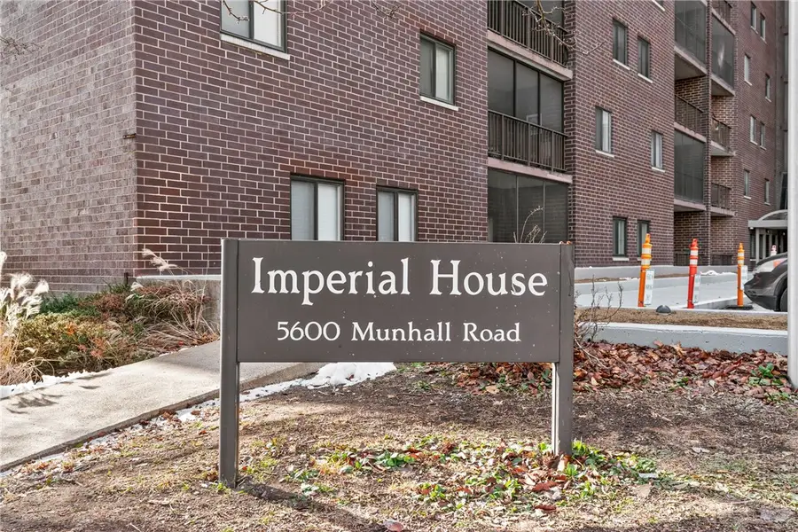 5600 Munhall Road #203, Squirrel Hill, PA 15217 - Image #2