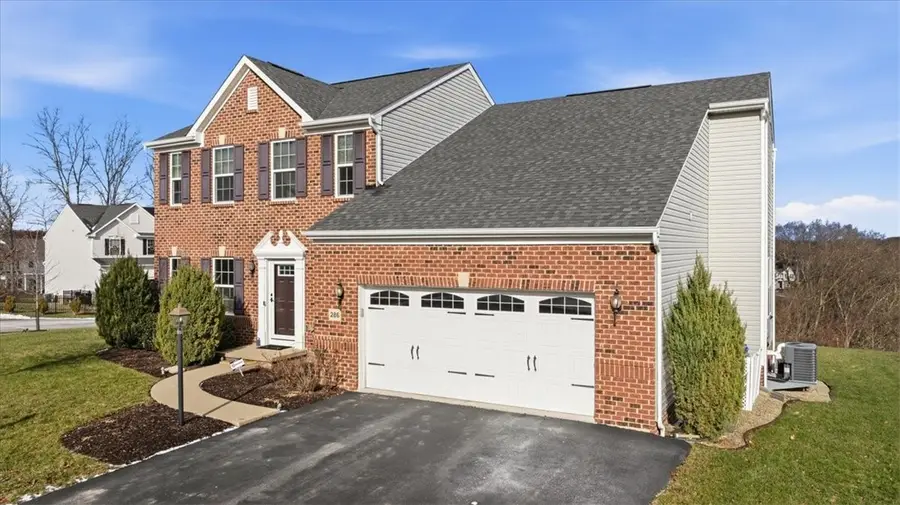 286 Buckingham Dr, Ohio, PA 15237 - Image #2