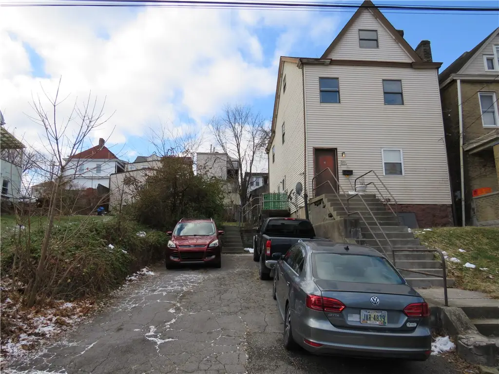 1216 Amanda St, Pittsburgh, PA 15210 - Image #1