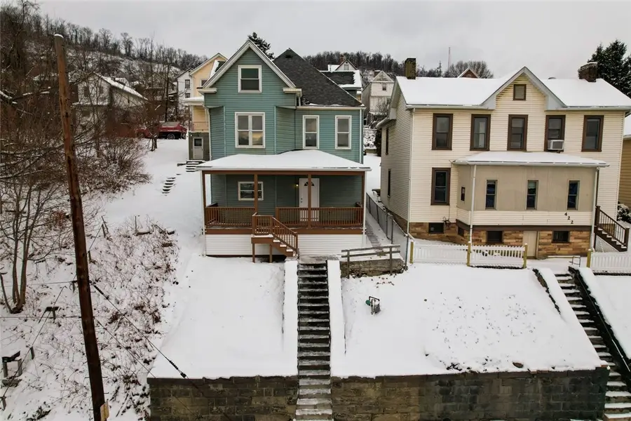 424 W 7th Ave, Tarentum, PA 15084 - Image #2