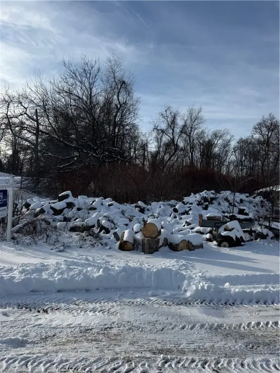 113 Mercury Dr, Moon/Crescent Twp, PA 15108