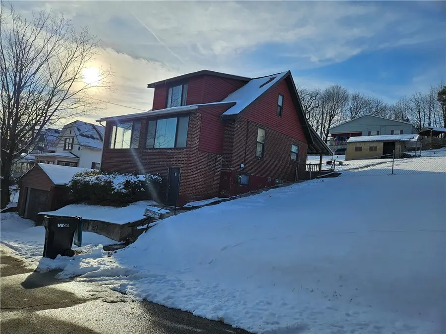 1317 Pitcairn St, Tarentum, PA 15084 - Image #2