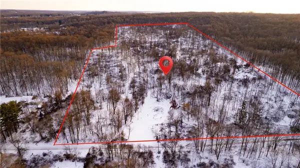 200 Griffin Rd, Sandy Lake Twp, PA 16145