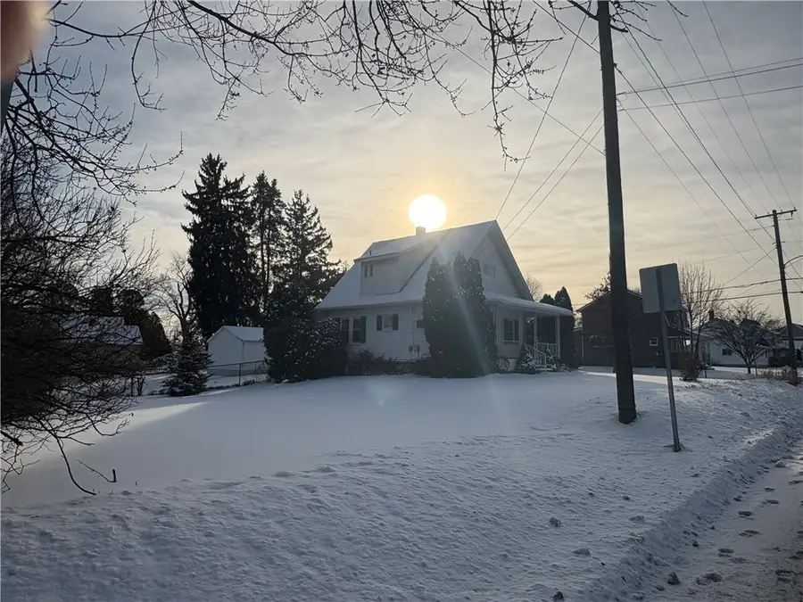 235 Evans City Rd, Homeacre Lyndora, PA 16001 - Image #2