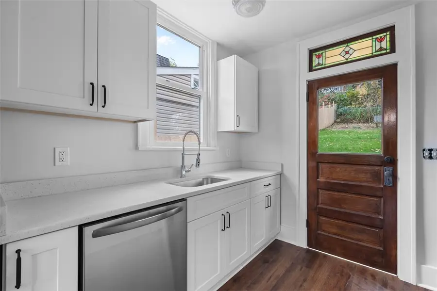 218 Burkhart Avenue, Pittsburgh, PA 15229 - Image #3