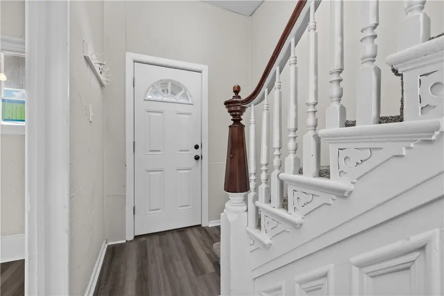 904 State Ave, Coraopolis, PA 15108 - Image #3