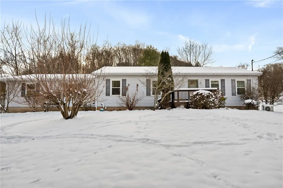 2205 Mcaleer Rd, Franklin Park, PA 15143 - Image #1