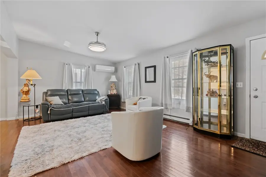 2205 Mcaleer Rd, Franklin Park, PA 15143 - Image #3