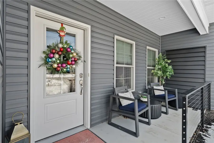 164 Edgewood Ave, Hopewell, PA 15001 - Image #2