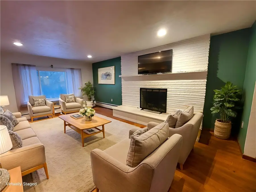 1989 Henderson Ave, Chartiers, PA 15301 - Image #2