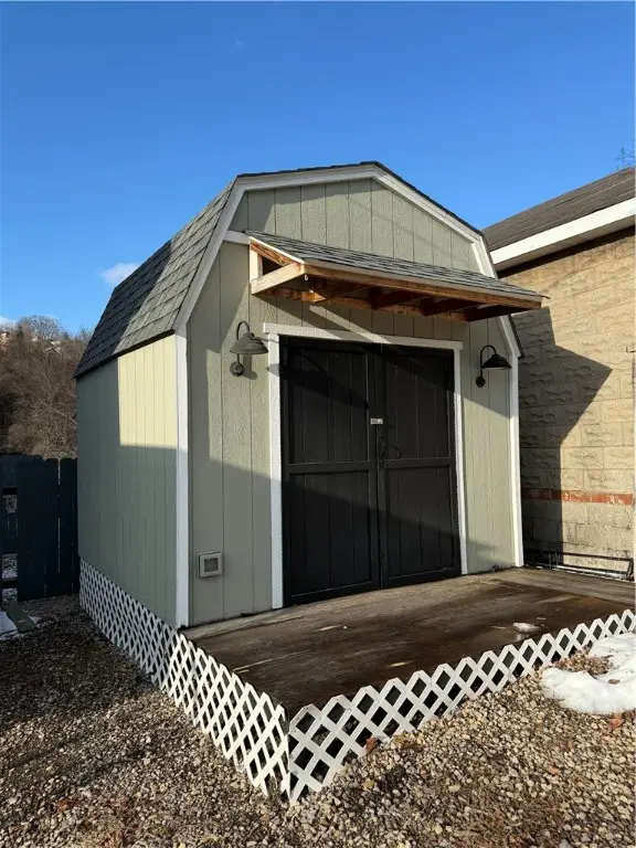 109 E 10th Ave, Tarentum, PA 15084 - Image #3