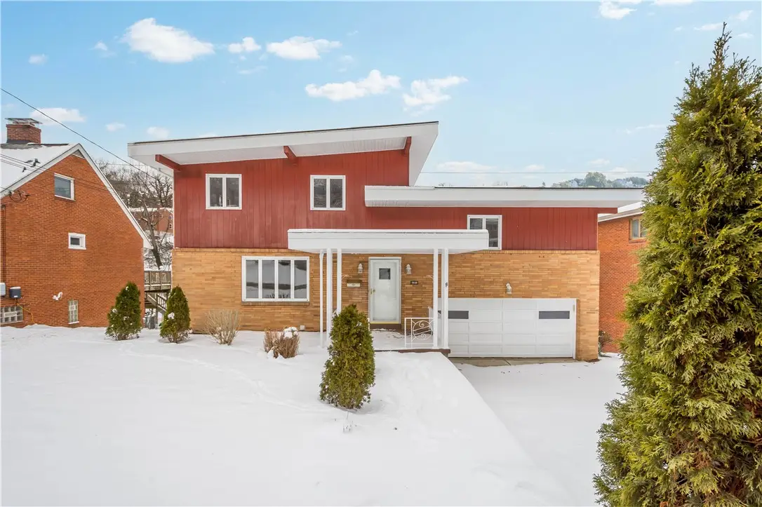 3930 Edge Rd, Brentwood, PA 15227 - Image #1