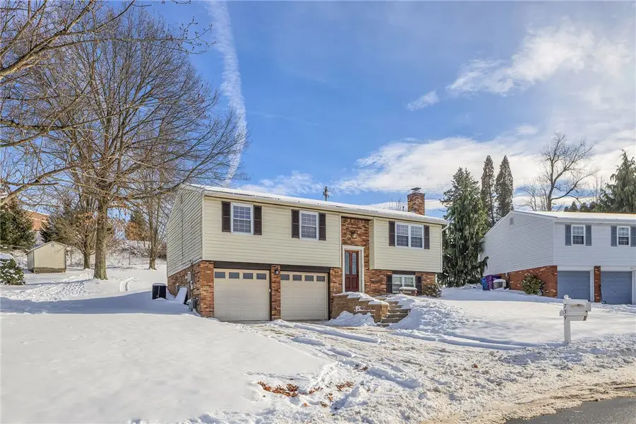 739 Bar Harbor Dr, Plum, PA 15239 - Image #2