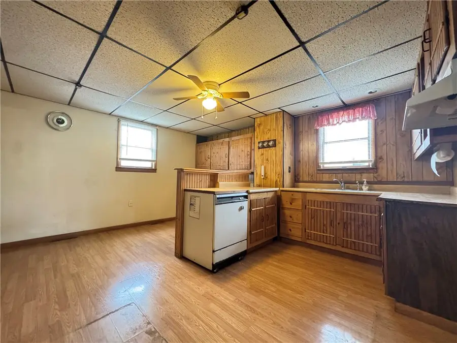 512 E 1st Ave, Derry, PA 15627 - Image #3