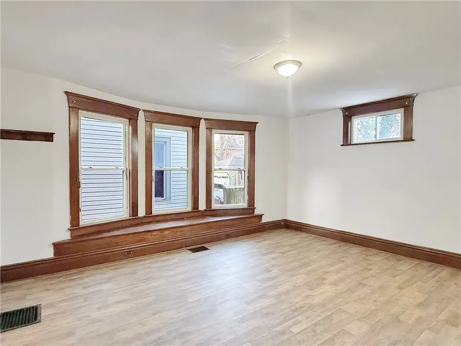 309 Boyles Ave, New Castle, PA 16101 - Image #2