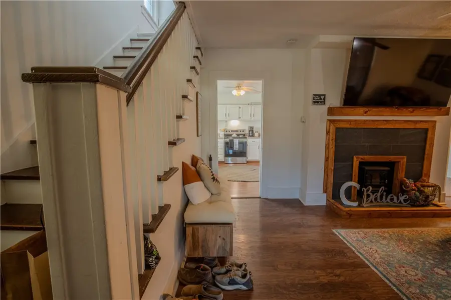 327 N Eighty Eight Rd, Cumberland, PA 15320 - Image #3