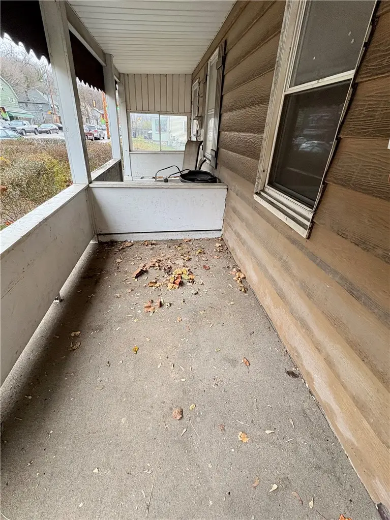 126 W Midland Ave, Midland, PA 15059 - #2