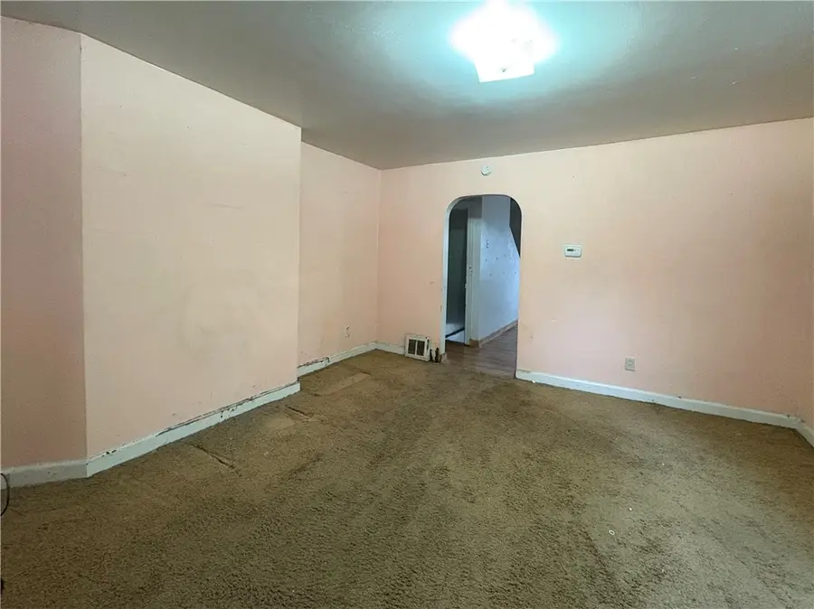 126 W Midland Ave, Midland, PA 15059 - #3