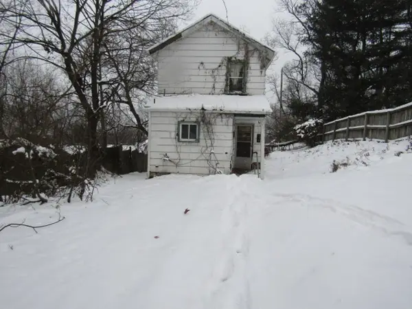 712 7th St, Oakland, PA 15139