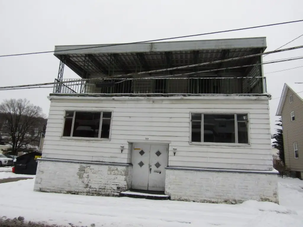 240 E College St, Canonsburg, PA 15317 - #1