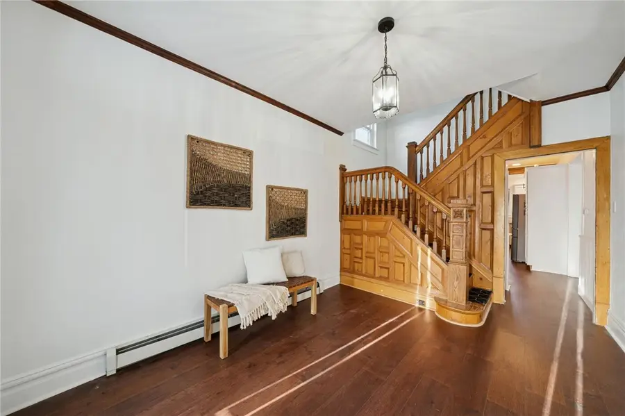 109 E Adams Ave, Vandergrift, PA 15690 - Image #3