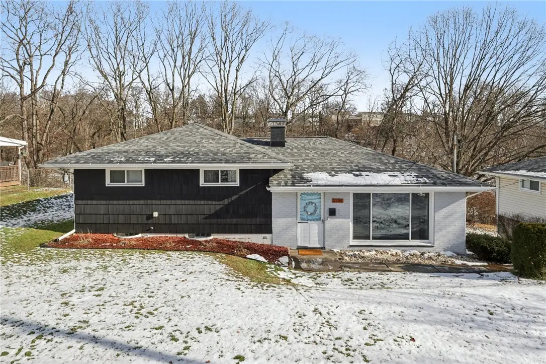 2785 Hastings Dr, Lower Burrell, PA 15068 - Image #1