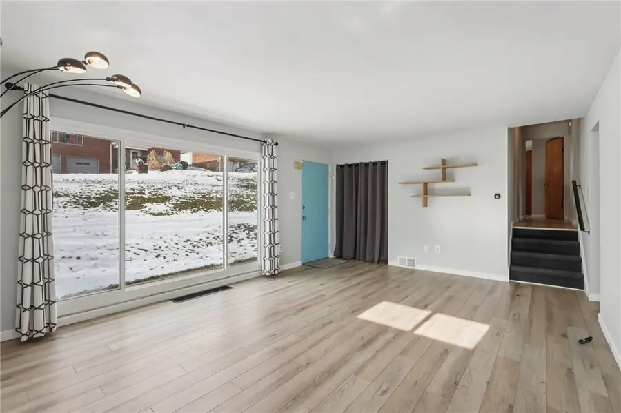 2785 Hastings Dr, Lower Burrell, PA 15068 - Image #3