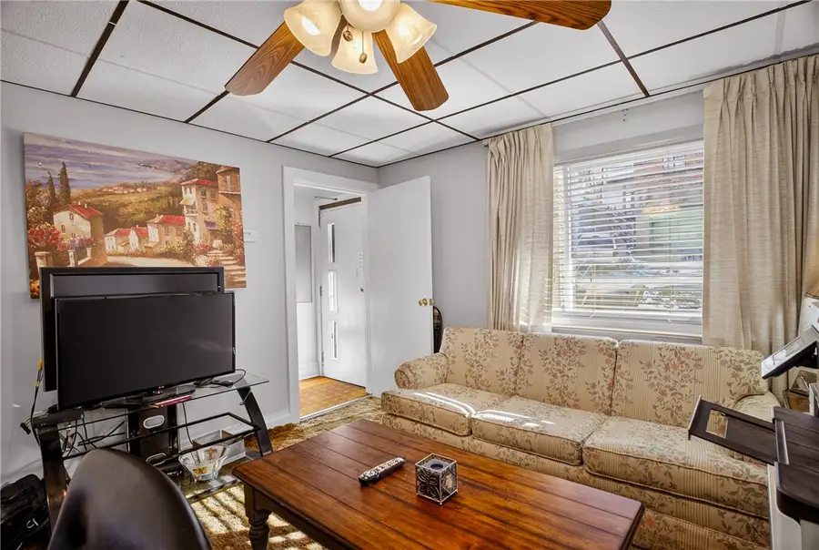 3445 Bethoven St, Pittsburgh, PA 15219 - #3